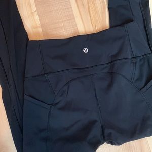 Black lululemon leggings